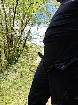 pachapeter online show from April 13, 1:15 pm