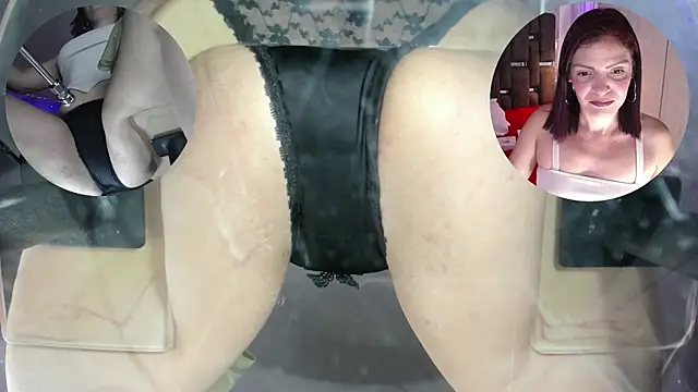 KatteMoss online show from November 20, 8:31 pm