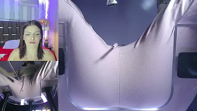 KatteMoss online show from March 14, 8:26 pm