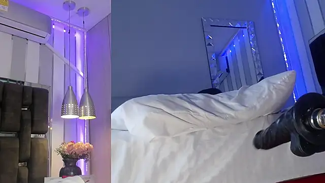 KatteMoss online show from April 15, 8:53 pm