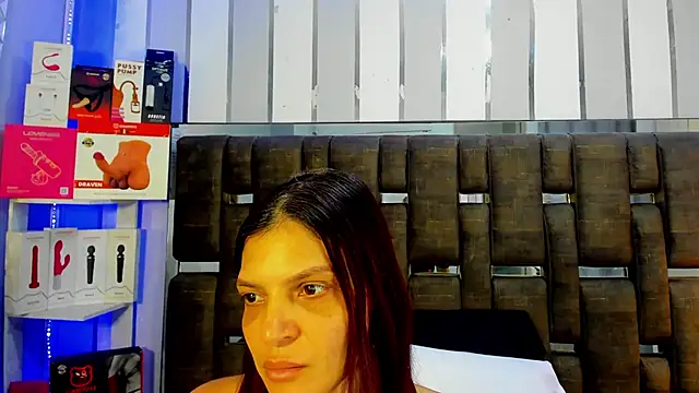 Snapshot of KatteMoss chatting on June 7, 9:09 pm KatteMoss online show from June 7, 9:09 pm