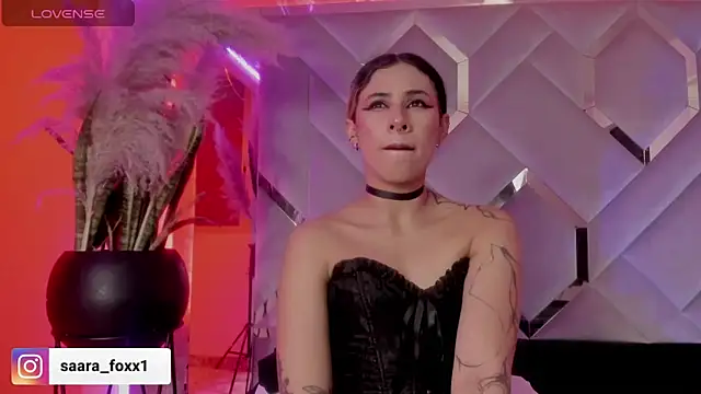 Sara Foxx1 online show from November 14, 8:56 pm