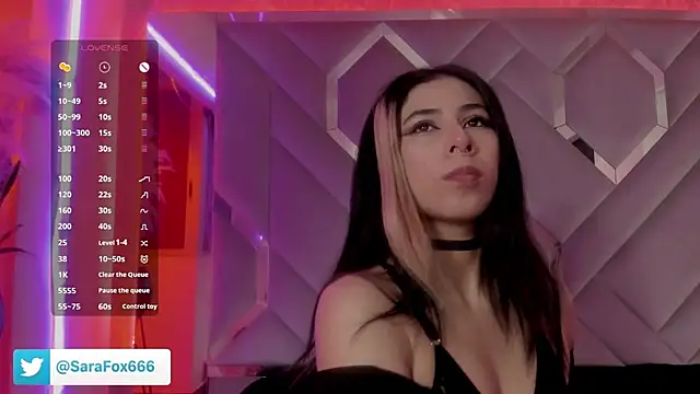 Sara Foxx1 online show from November 19, 10:10 pm