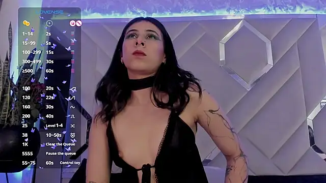 Snapshot of Sara_Foxx1 chatting on February 8, 11:45 pm Sara Foxx1 online show from February 8, 11:45 pm