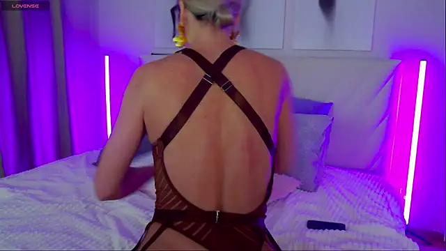 LeilaToker online show from November 17, 2:26 am