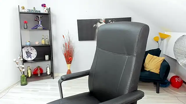 Snapshot of MelissaWiliam chatting on March 17, 2:56 pm MelissaWiliam online show from March 17, 2:56 pm