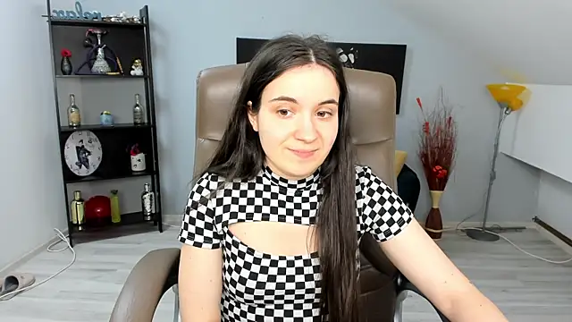 Snapshot of MelissaWiliam chatting on February 18, 6:04 pm MelissaWiliam online show from February 18, 6:04 pm