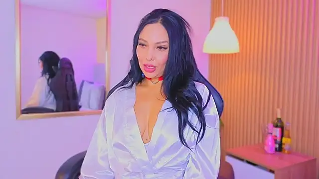 Dakota diaz  online show from April 20, 7:37 pm