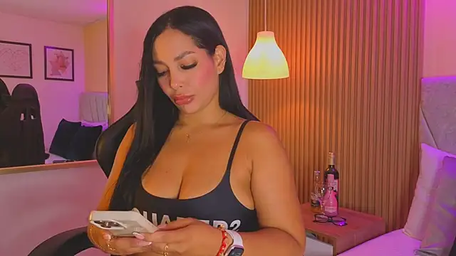 Dakota diaz  online show from November 11, 8:03 pm