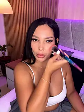 Dakota diaz  online show from February 3, 7:41 pm