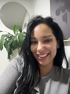 Dakota diaz  online show from June 14, 6:58 am
