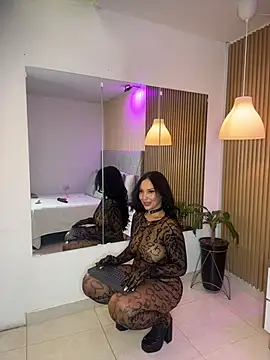 Dakota diaz  online show from July 3, 8:26 pm