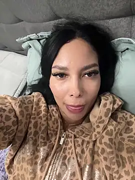 Dakota diaz  online show from February 16, 12:42 am