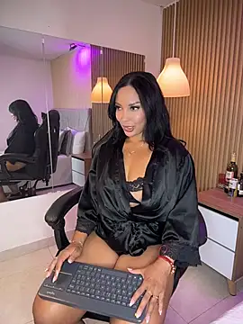Dakota diaz  online show from July 6, 7:38 pm