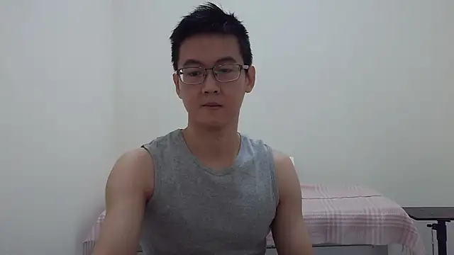 Snapshot of ori6 chatting on June 24, 2:15 pm ori6 online show from June 24, 2:15 pm