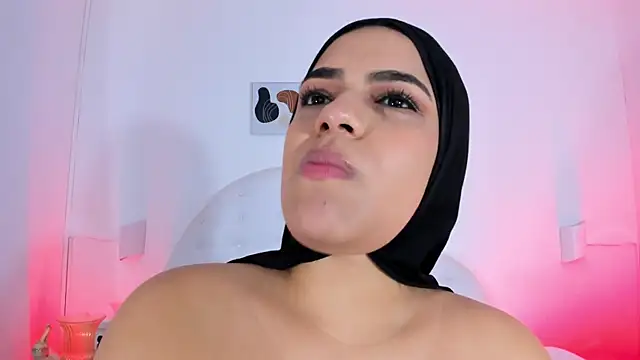 Snapshot of Umarani_ chatting on October 14, 6:41 pm Umarani online show from October 14, 6:41 pm