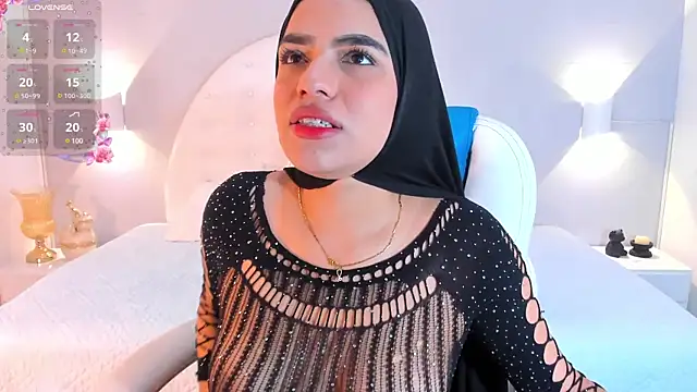 Snapshot of Umarani_ chatting on March 14, 1:05 am Umarani online show from March 14, 1:05 am
