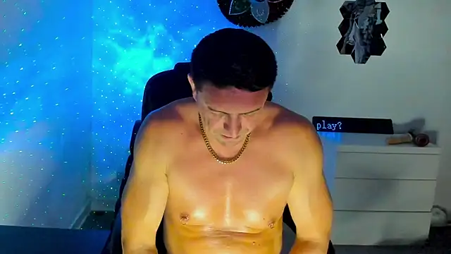 petr37pol online show from May 17, 9:15 pm