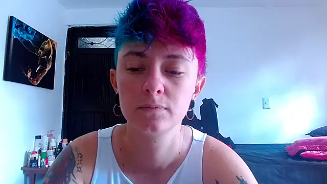 tomboyblue online show from May 22, 5:33 pm