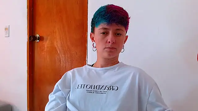 tomboyblue online show from July 3, 3:29 pm