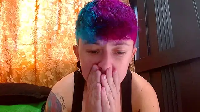tomboyblue online show from May 23, 4:39 pm
