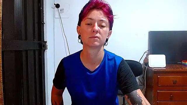 tomboyblue online show from May 12, 4:57 pm