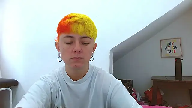 tomboyblue online show from December 21, 3:14 pm