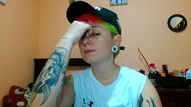 tomboyblue online show from July 14, 11:00 pm