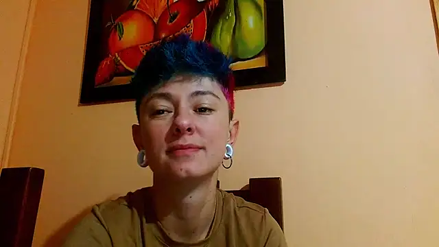 tomboyblue online show from June 15, 10:31 pm