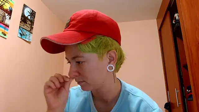 tomboyblue online show from July 28, 7:39 pm