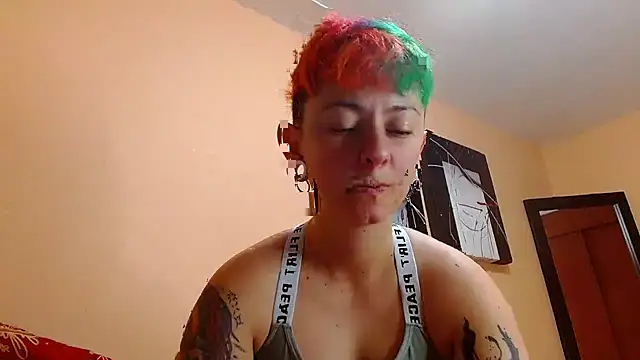 tomboyblue online show from January 18, 2:20 pm