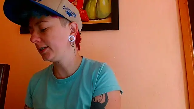 tomboyblue online show from June 17, 3:11 pm
