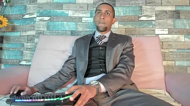 Paolo johnson online show from October 8, 11:34 am