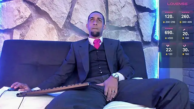 Snapshot of Paolo_johnson chatting on November 10, 11:48 am Paolo johnson online show from November 10, 11:48 am