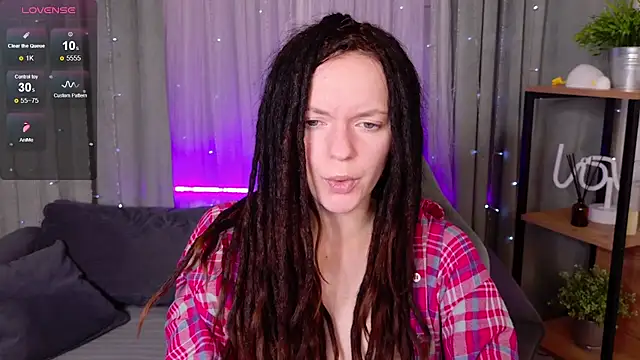 CoreyJane online show from November 12, 5:00 am