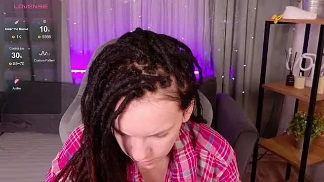 CoreyJane online show from December 3, 5:52 am