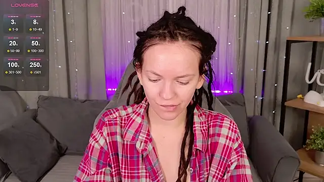 Snapshot of CoreyJane chatting on September 28, 5:03 am CoreyJane online show from September 28, 5:03 am