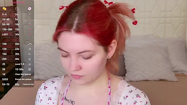 Lisa Adam online show from April 2, 4:02 pm