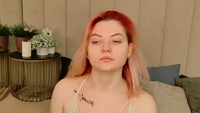 Lisa Adam online show from November 25, 5:02 pm