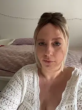 MariaValentine online show from June 1, 8:03 am