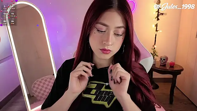 violet ch online show from March 15, 9:00 pm