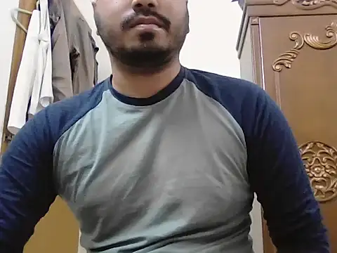desiboyasif online show from December 14, 6:13 pm