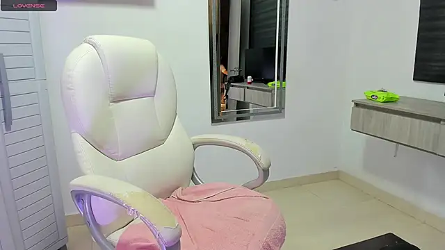 dahian carter online show from January 17, 1:58 pm