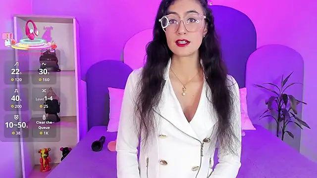 SophieGomez22 online show from September 21, 11:26 am