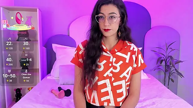 SophieGomez22 online show from November 7, 11:37 am