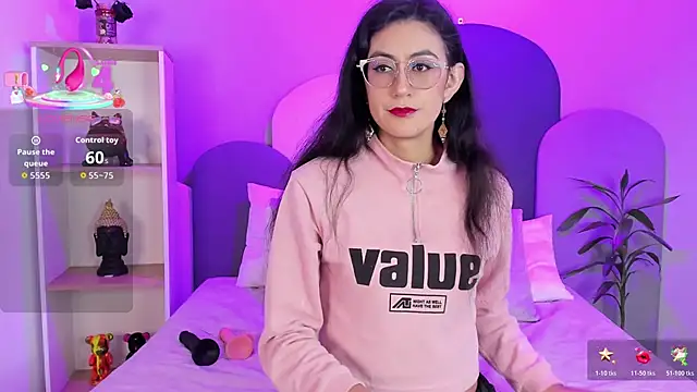 SophieGomez22 online show from October 19, 11:13 am