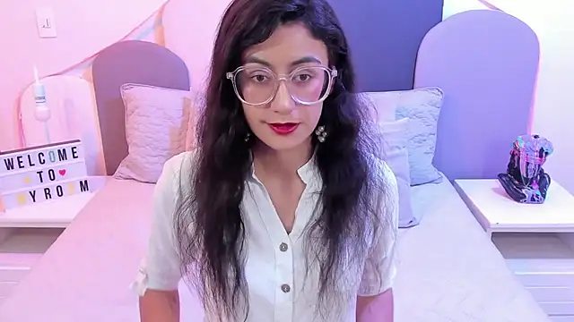 SophieGomez22 online show from March 19, 11:50 am