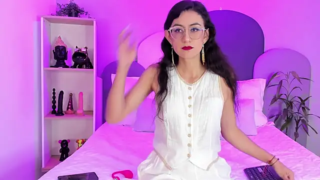 SophieGomez22 online show from March 21, 11:25 am