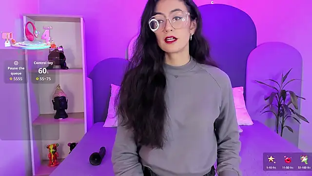 SophieGomez22 online show from September 19, 11:14 am