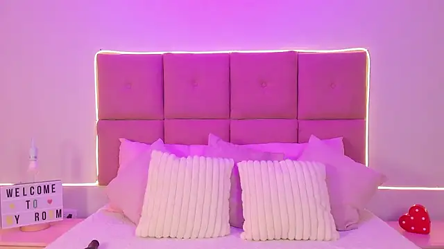 SophieGomez22 online show from March 13, 11:48 am